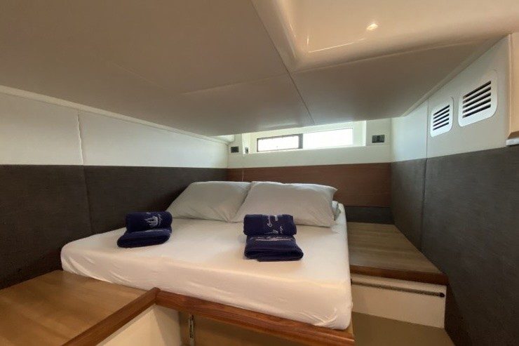 Cabin with double berth