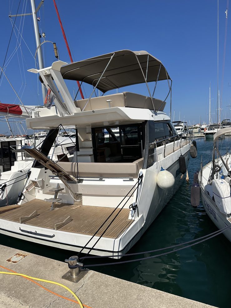 EXXCAPE Sealine F450 moored in a Croatian marina